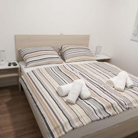 Apartman Iva Sibenik Bagian luar foto